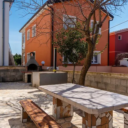 With Parking Space - 22948 Apartman