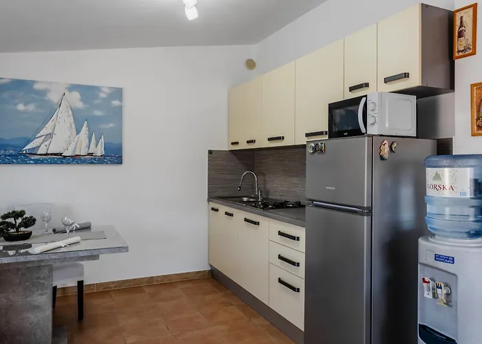 Apartman With Parking Space - 22948